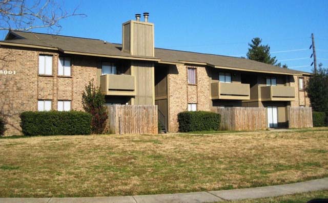 Woodway Pines Apts